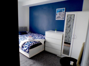 West Kensington - Santorini Apartments